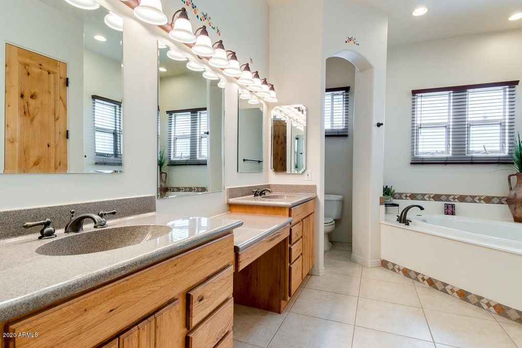 Master Bath Listing photo 11