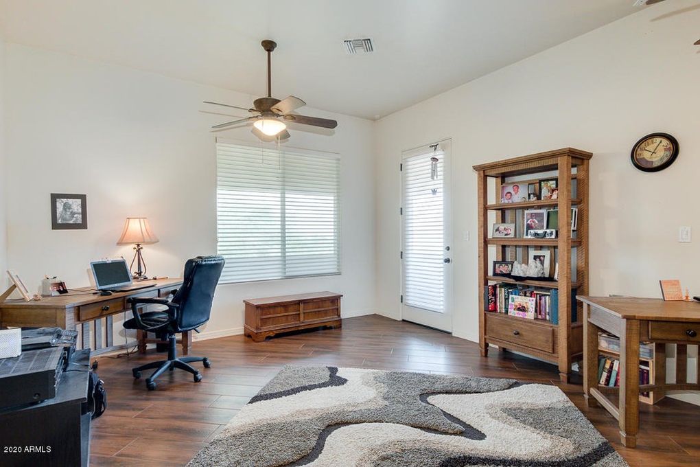 Den or Guest Room Listing photo 13
