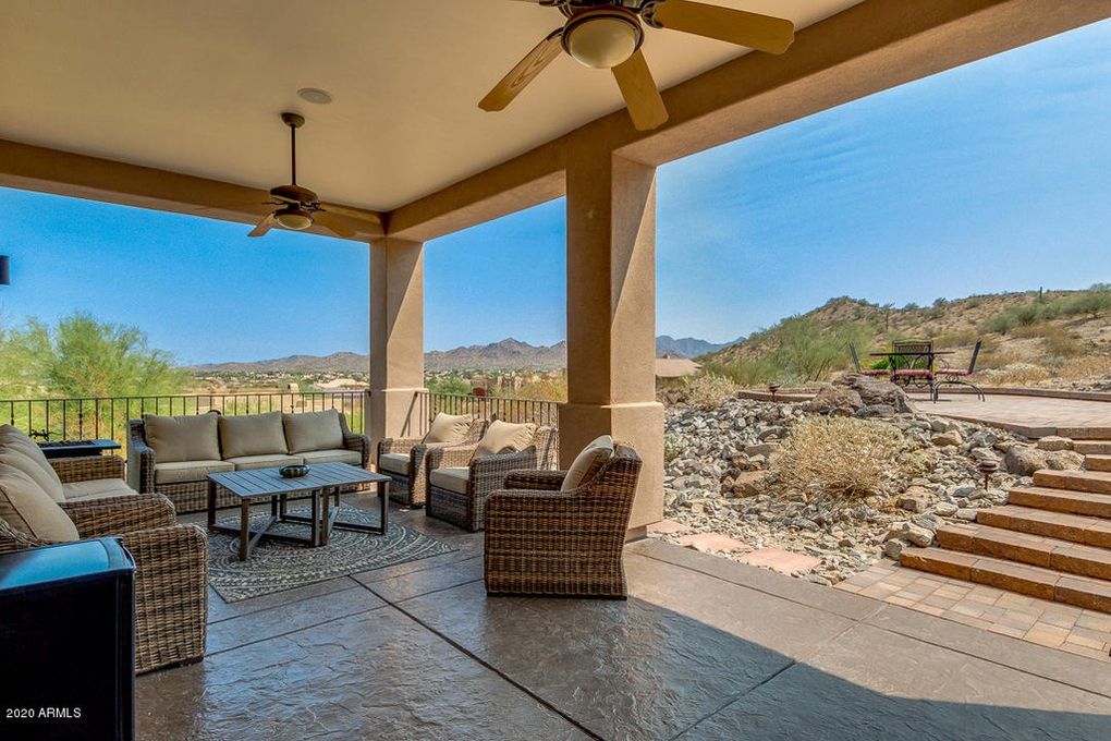 Covered Patio Listing photo 19