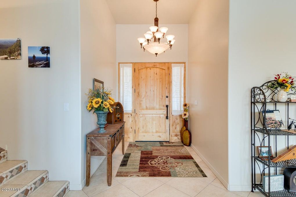 Front Entry Listing photo 31