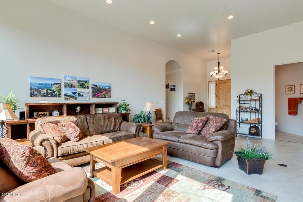 Great Room Listing photo 34
