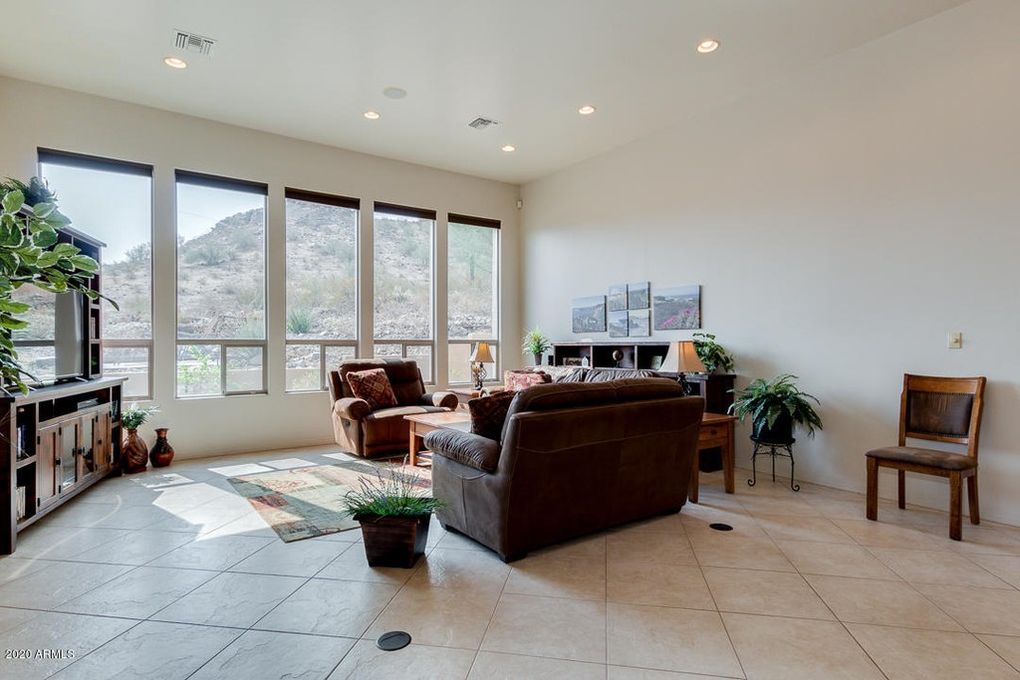 Great Room Listing photo 4